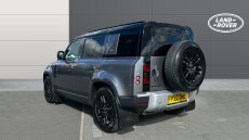 Land Rover Defender 3.0 D250 SE 110 5dr Auto Diesel Estate